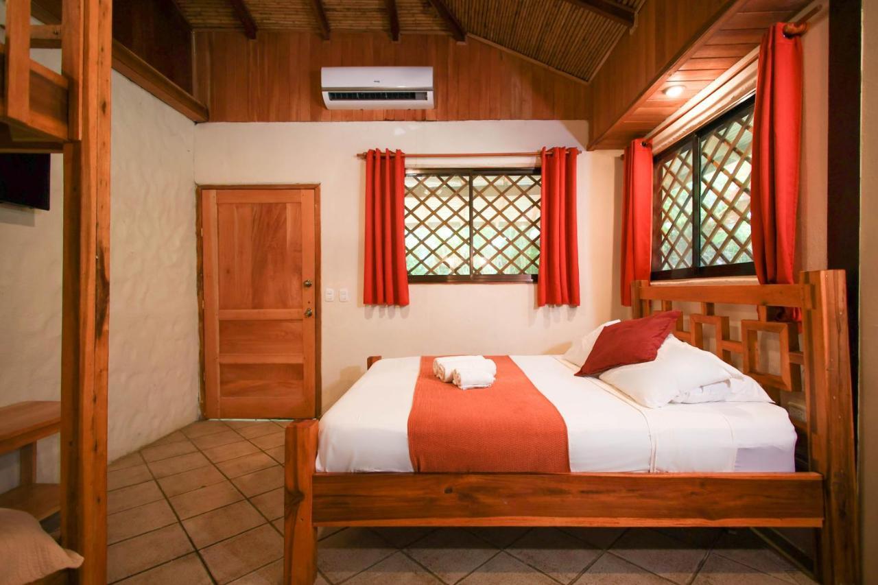 Hotel Casa Merlin Puerto Viejo de Talamanca Esterno foto